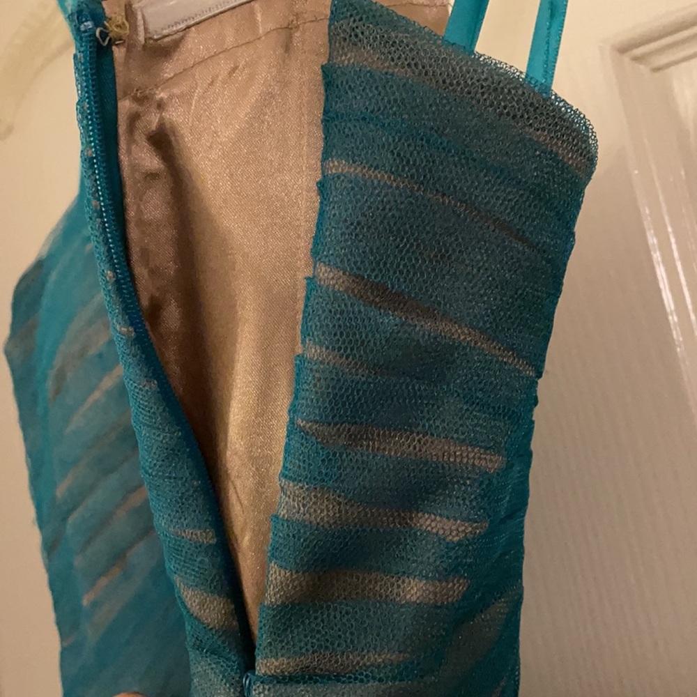 Cache teal and tan tulle cocktail prom dress - Picture 12 of 15